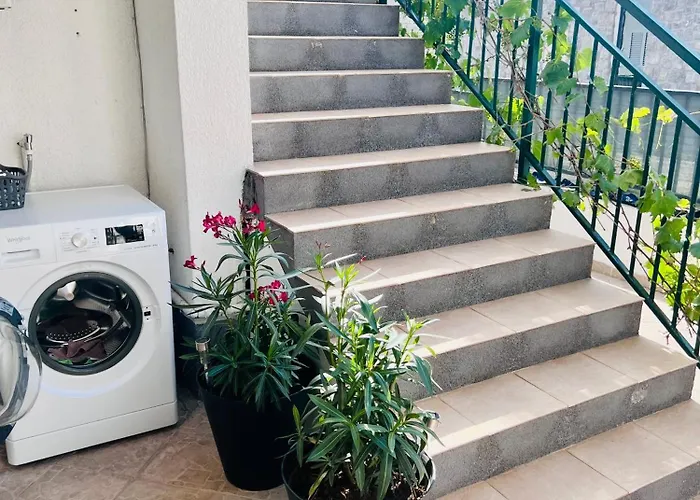 Apartmani-okrug Gornji-ciovo * Trogir